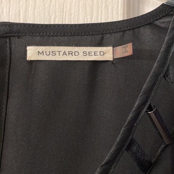 Mustard Seed Black Long sleeve Caged V-Neck Double pocket shorts romper size L - Picture 2 of 12